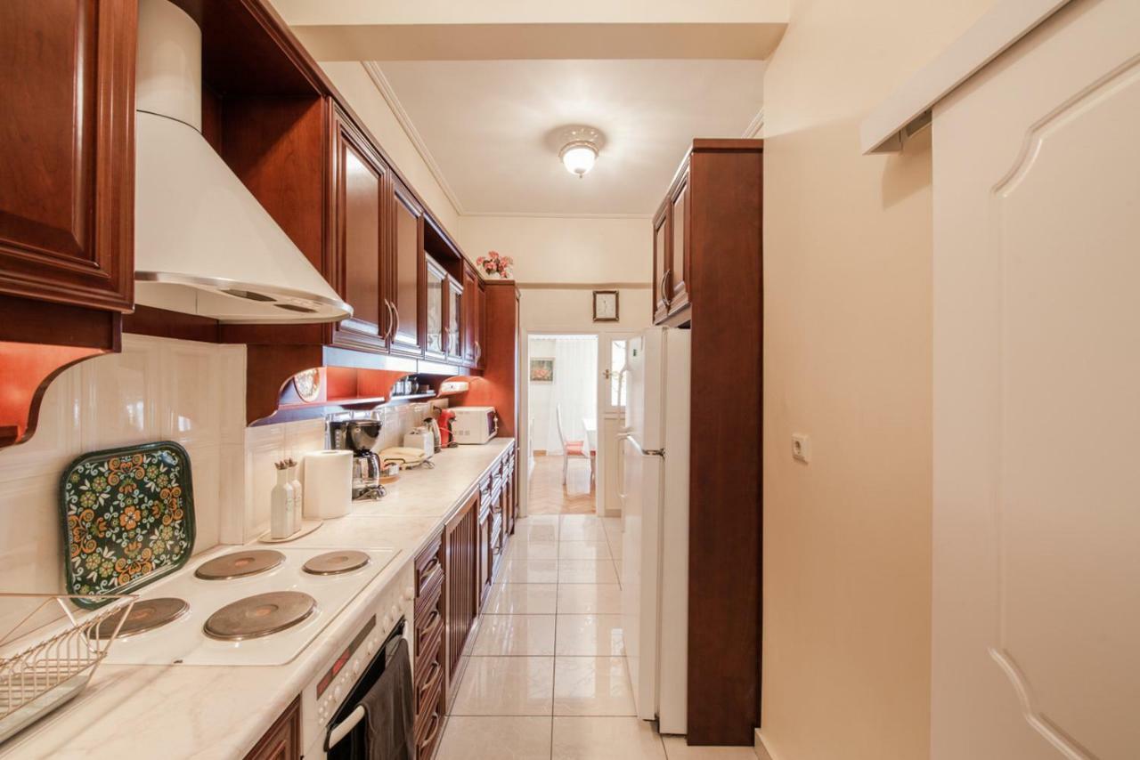 Apartment Retro At Trendy Exarcheia Athens